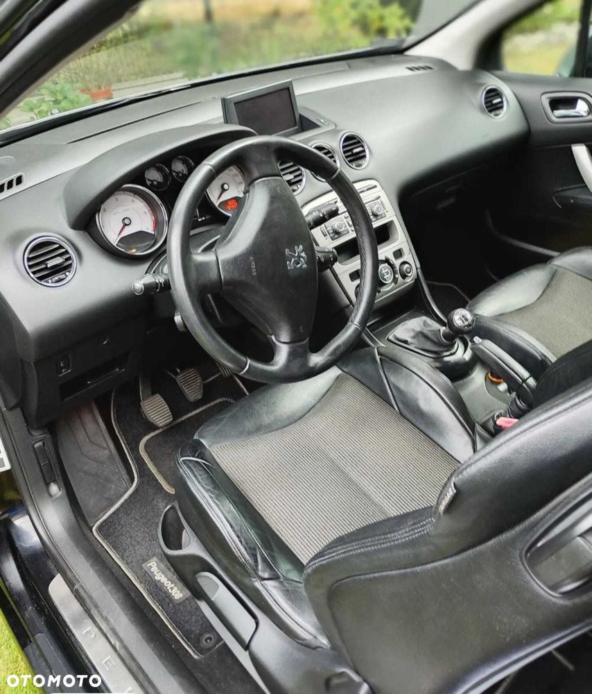 Peugeot 308 2008 photo 5