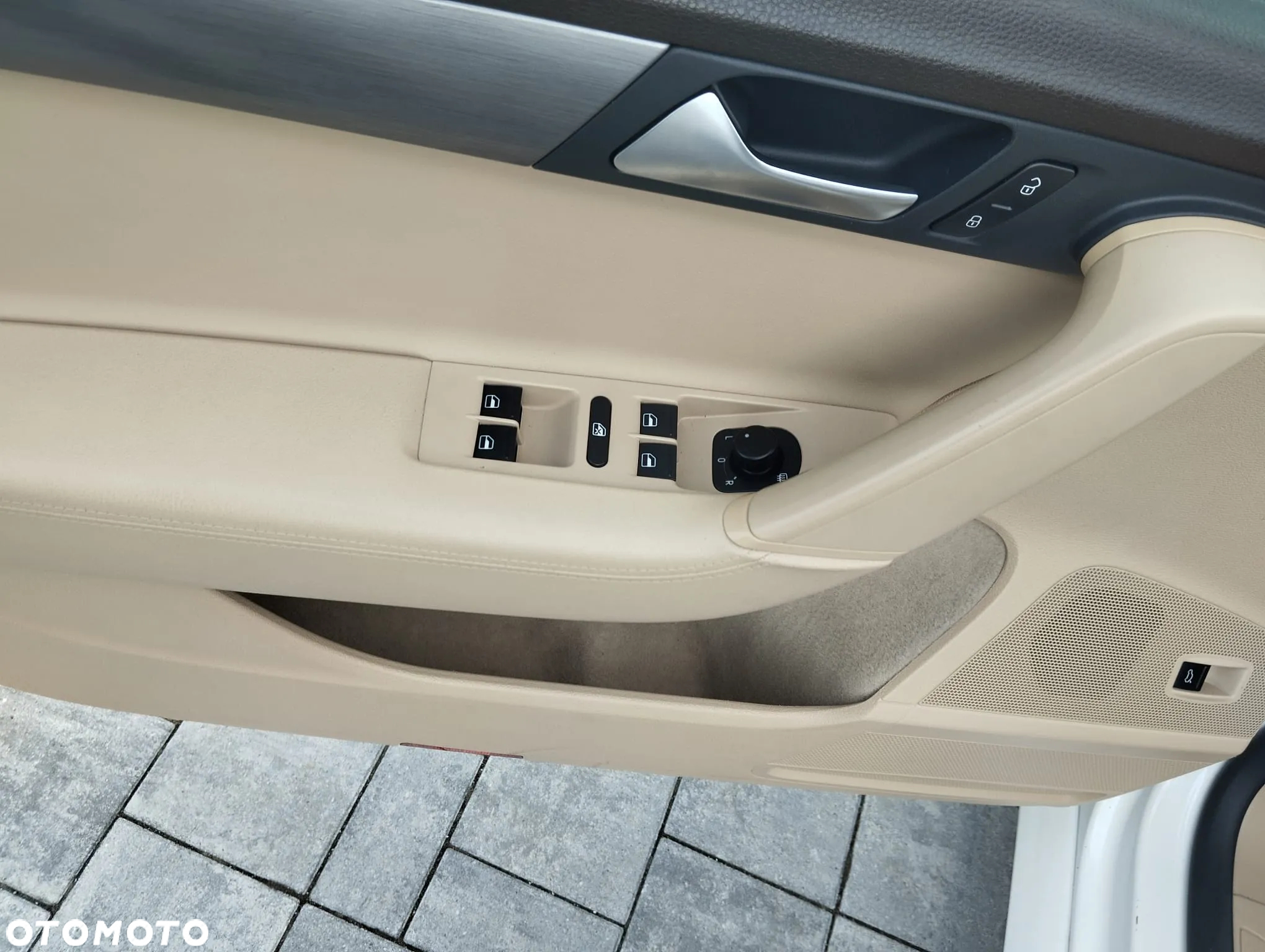 Volkswagen Passat Variant 2.0 TDI 4Motion BlueMotion Technol Business Edition - 21