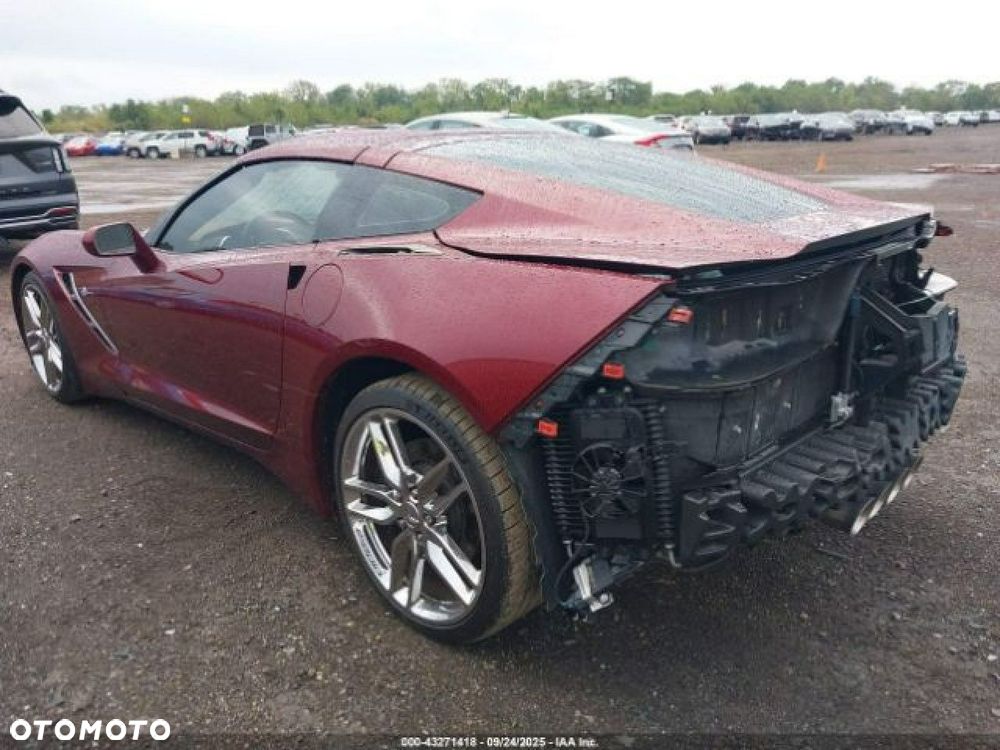 Chevrolet Corvette - 3