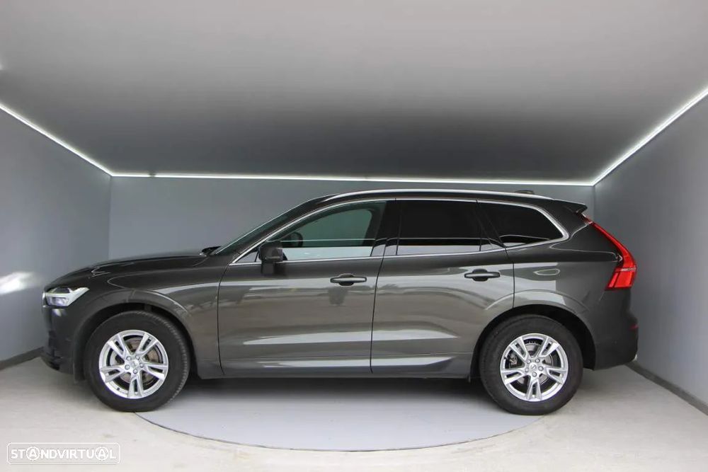 Volvo XC 60 2.0 D4 Momentum Geartronic - 11