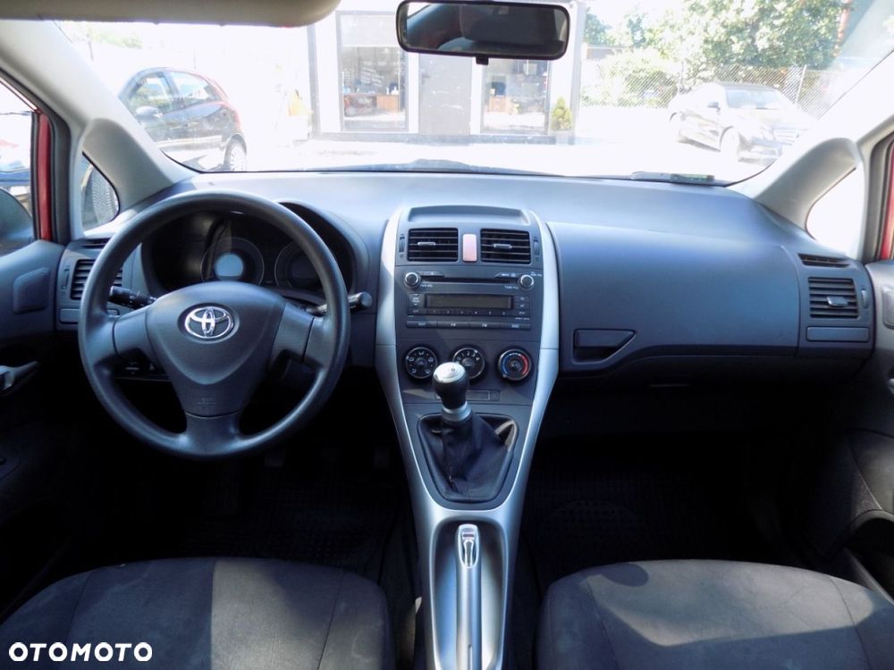 Toyota Auris - 5