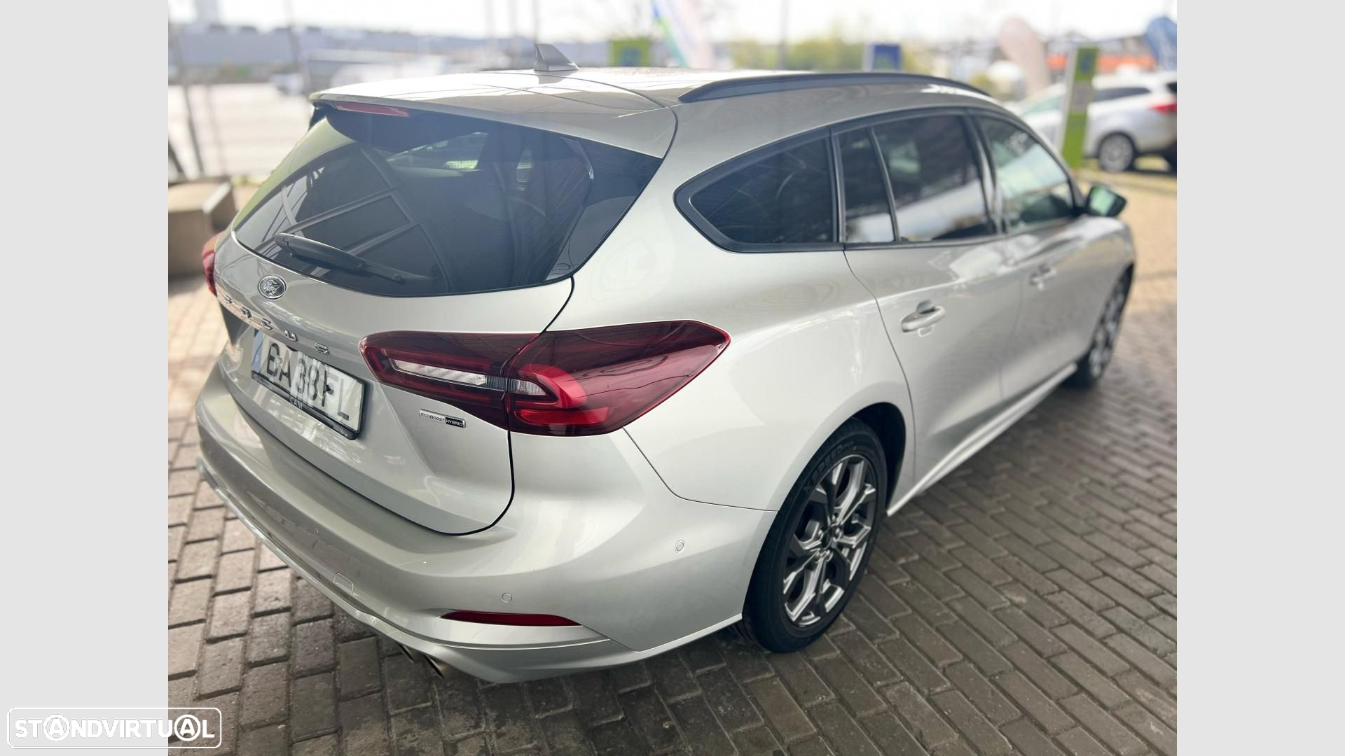 Ford Focus 1.0 EcoBoost MHEV ST-Line - 4