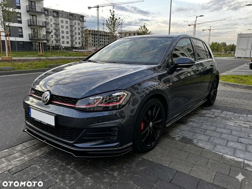 Volkswagen Golf - 7