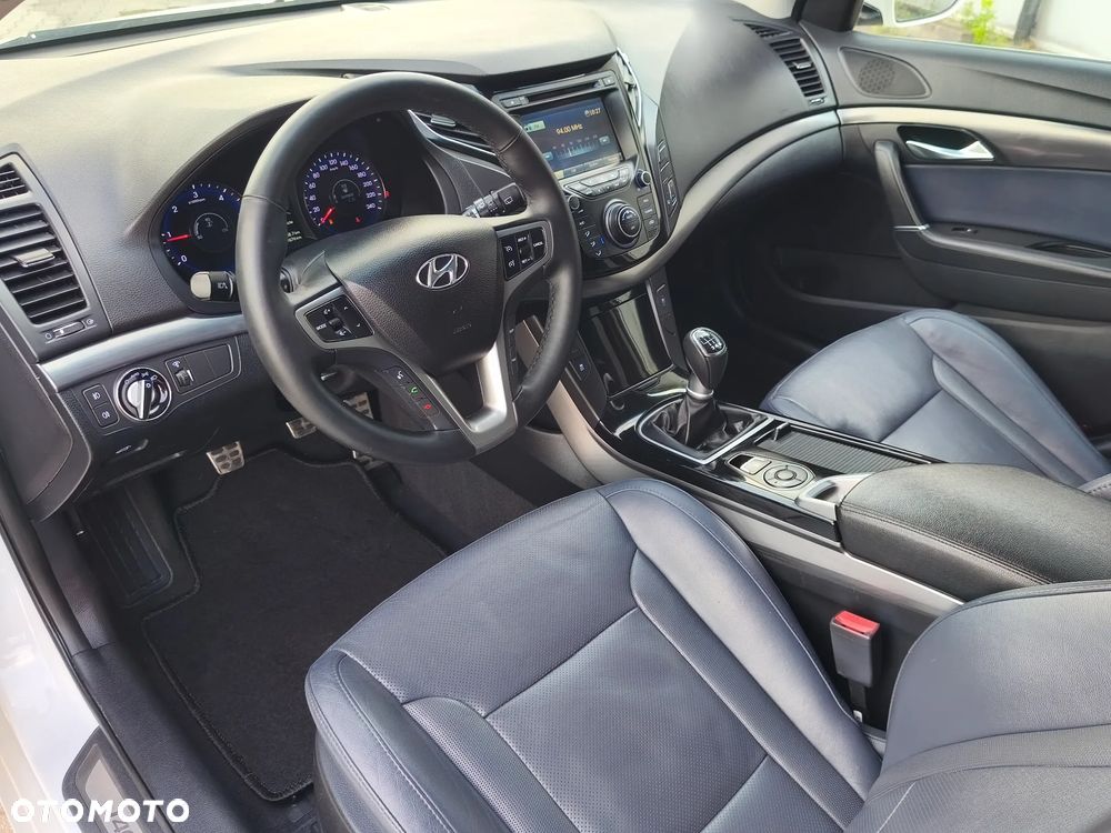 Hyundai i40 1.7 CRDi Comfort + - 4