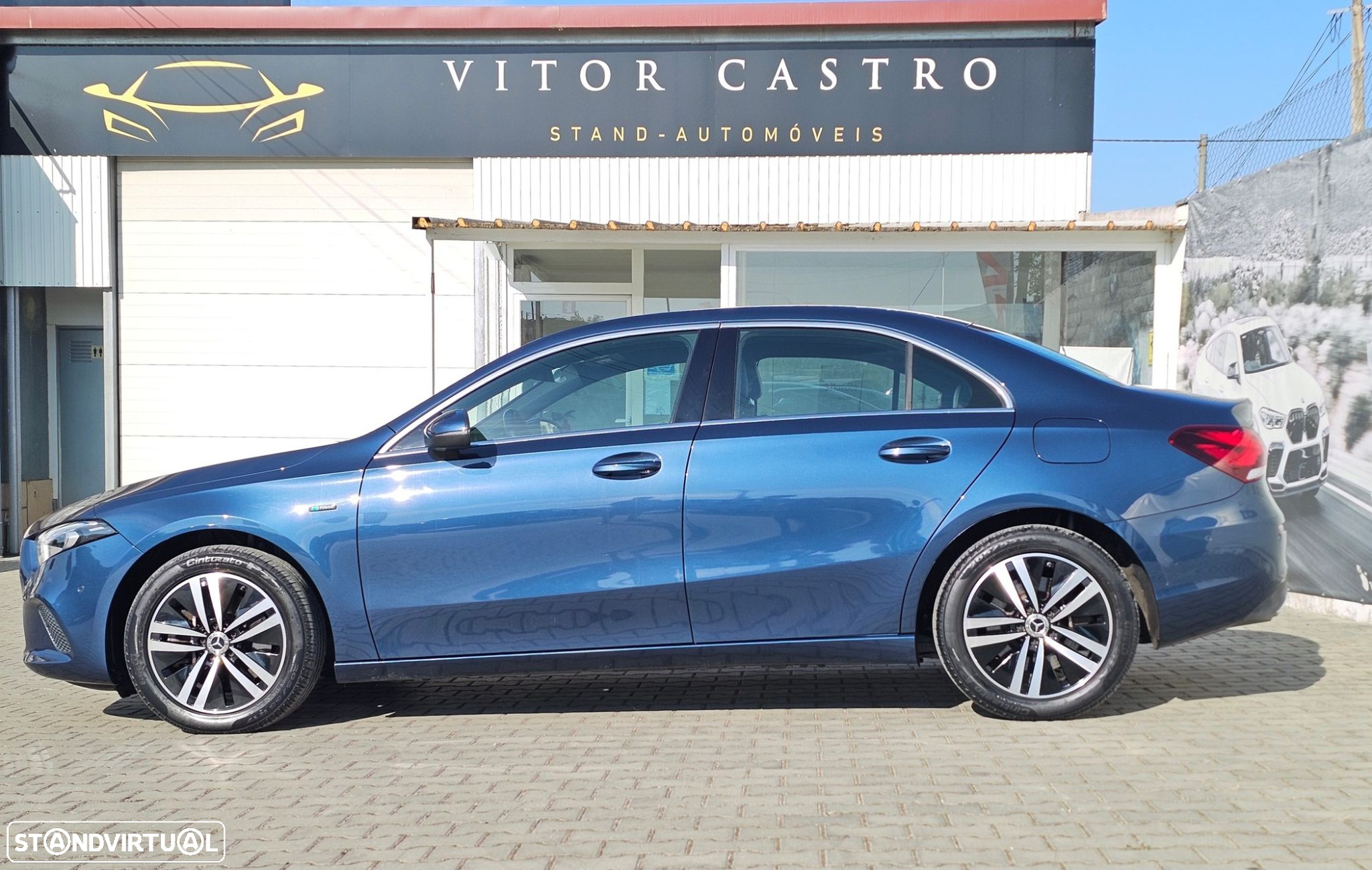 Mercedes-Benz A 250 Limousine e Progressive - 4