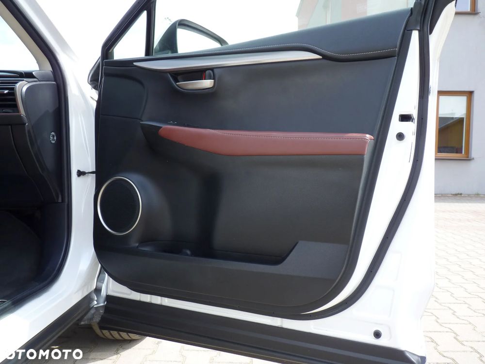 Lexus NX 200t Comfort AWD - 22