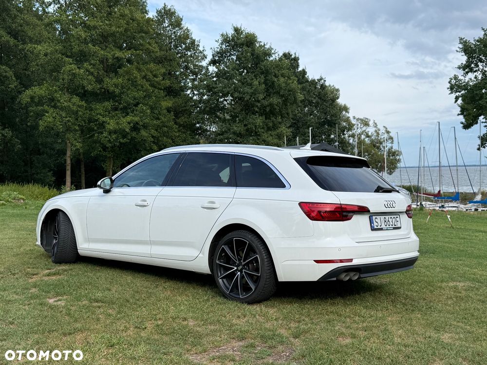 Audi A4 Avant 2.0 TDI Design S tronic - 22