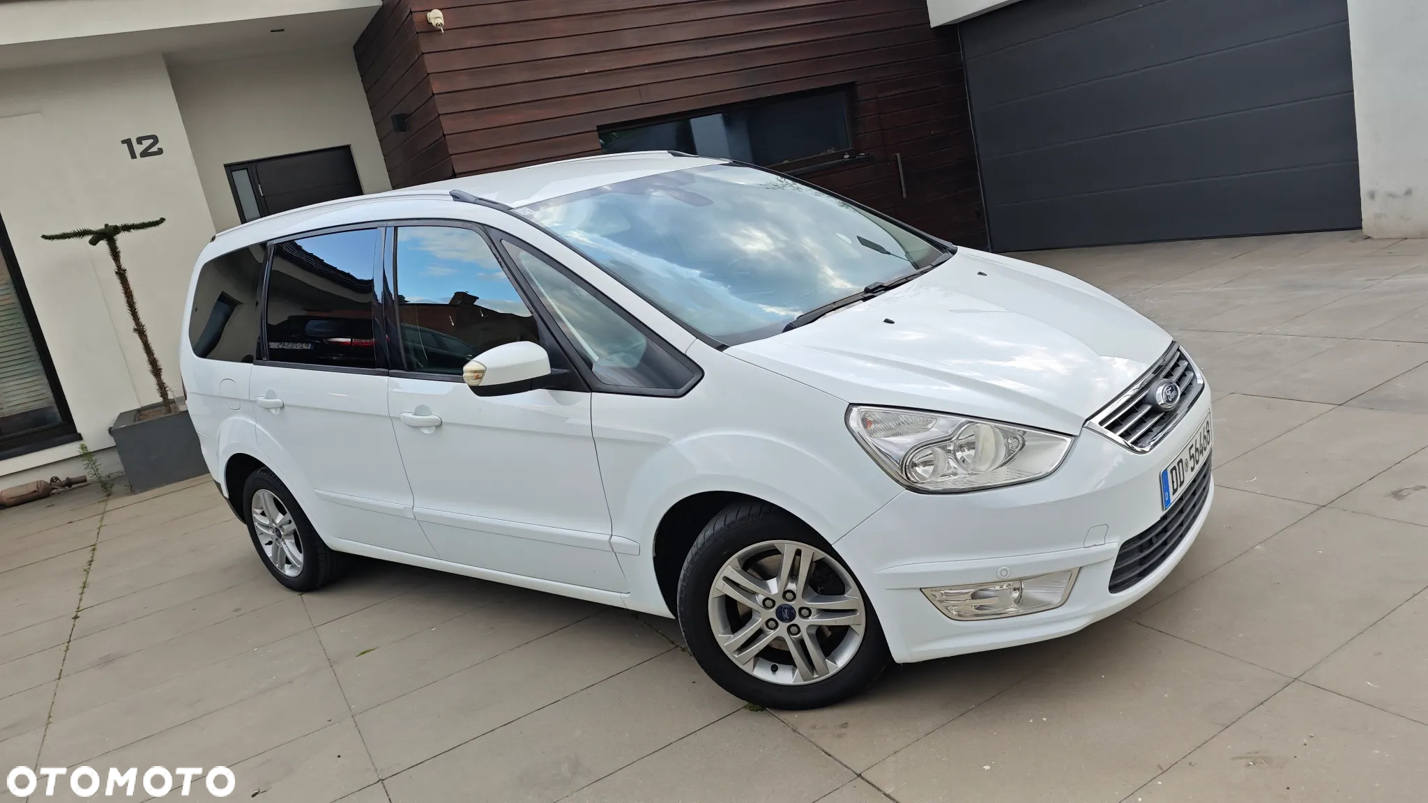Ford Galaxy 2.0 TDCi Titanium - 30