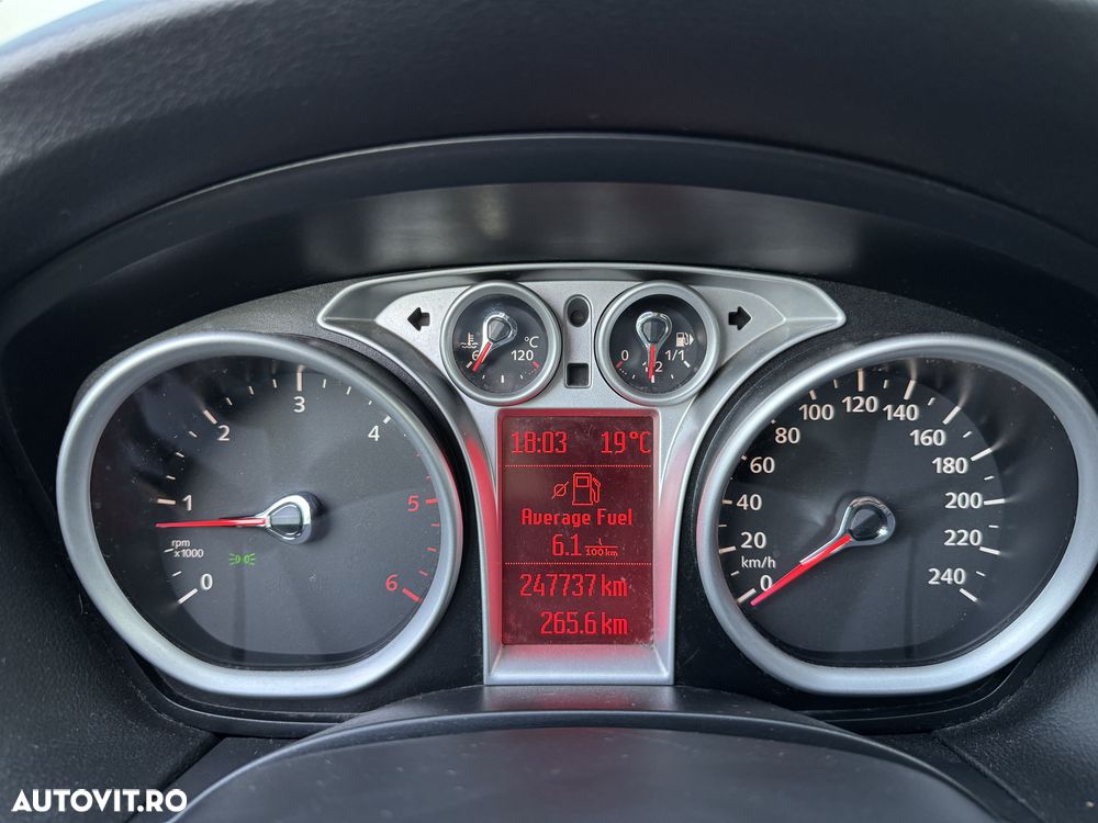 Ford Focus 1.6 TDCI DPF Trend - 10