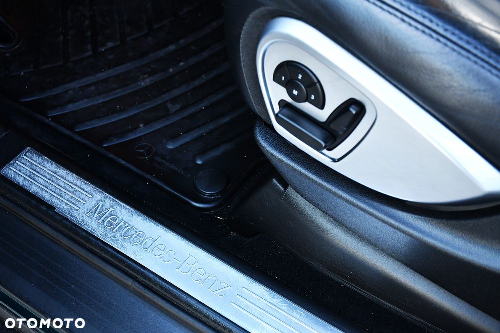 Mercedes-Benz ML 320 CDI 4Matic 7G-TRONIC DPF Edition 10 - 26