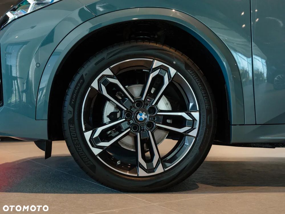 BMW iX2 - 4