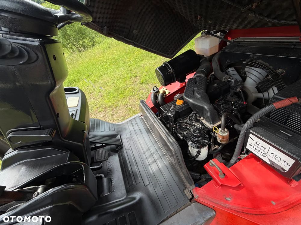 Manitou MI25D Wózek Widłowy 2,5 tony. Posuw Hydrauliczny. tylko 2500mtg. Maszt triplex. Wolny skok! Wysokość Podnoszenia 5 metrów. Jak nowy z Salonu. Pochodzi z Norweskiego Gospodarstwa! Aktualne przeglądy DEKRA i serwisy!  Silnik Yanmar. Małe gabarety bardzo zwrotna maszyna! Zero luzów wycieków i zniszczeń. OKAZJA. Pełny ORYGINAŁ! Rok Prod. 2014. Oświetlenie. OKAZJA - 8