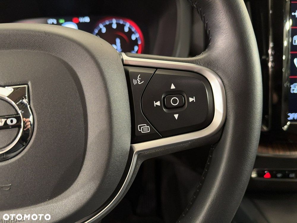 Volvo XC 60 - 22