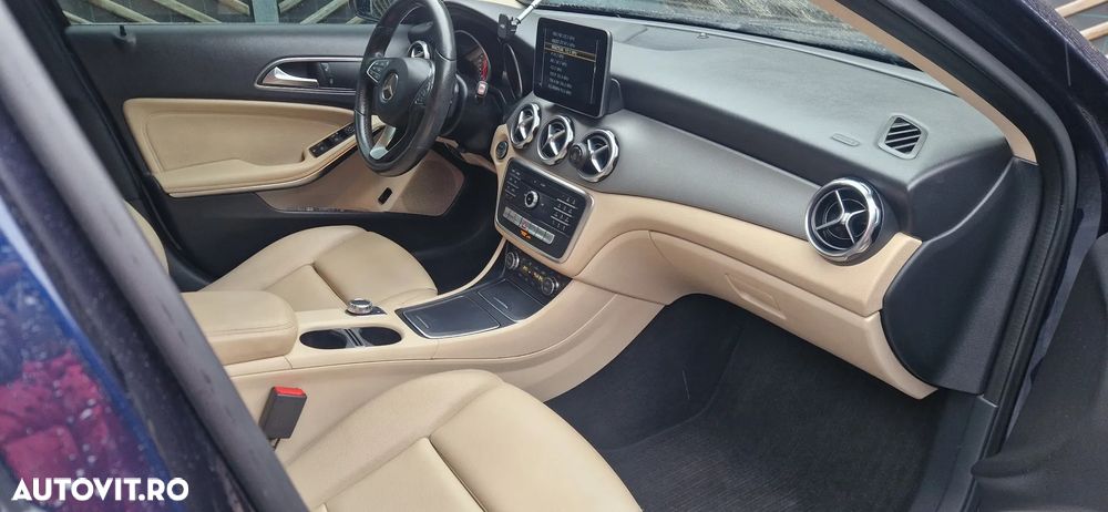 Mercedes-Benz GLA 200 (CDI) d 4Matic 7G-DCT - 18