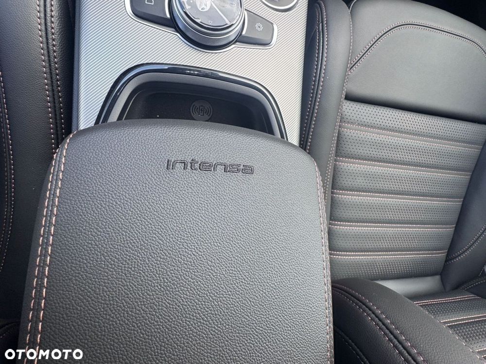 Alfa Romeo Stelvio - 16