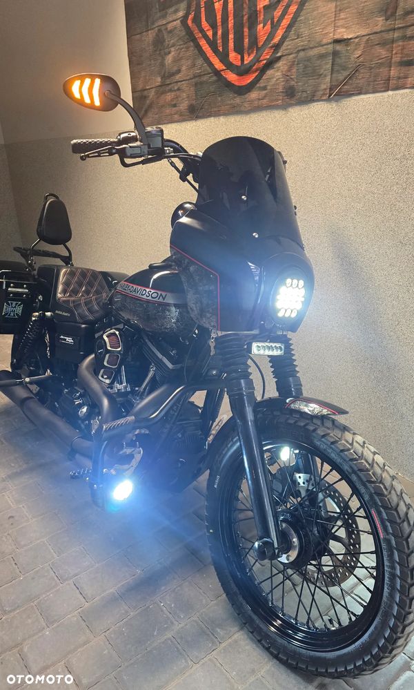 Harley-Davidson Dyna Street Bob - 7