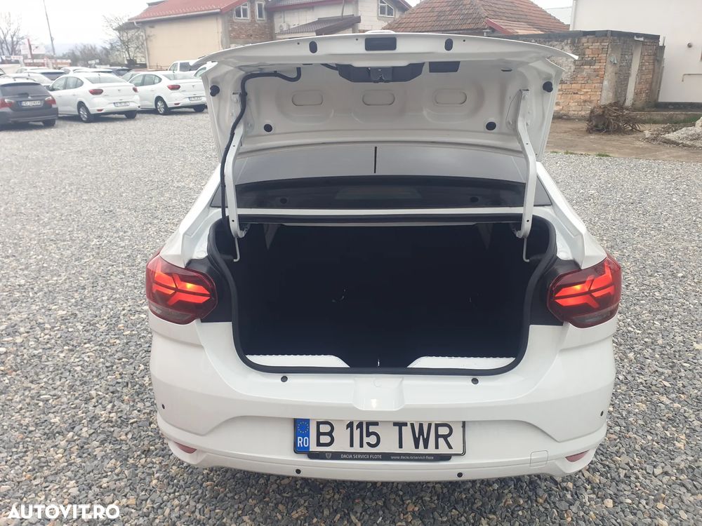 Dacia Logan TCe 90 MT6 Prestige - 9