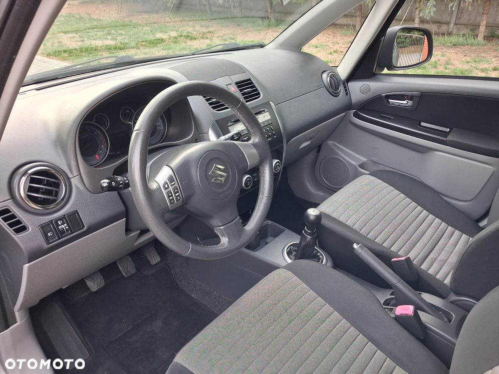 Suzuki SX4 1.6 VVT 4x2 Comfort - 15