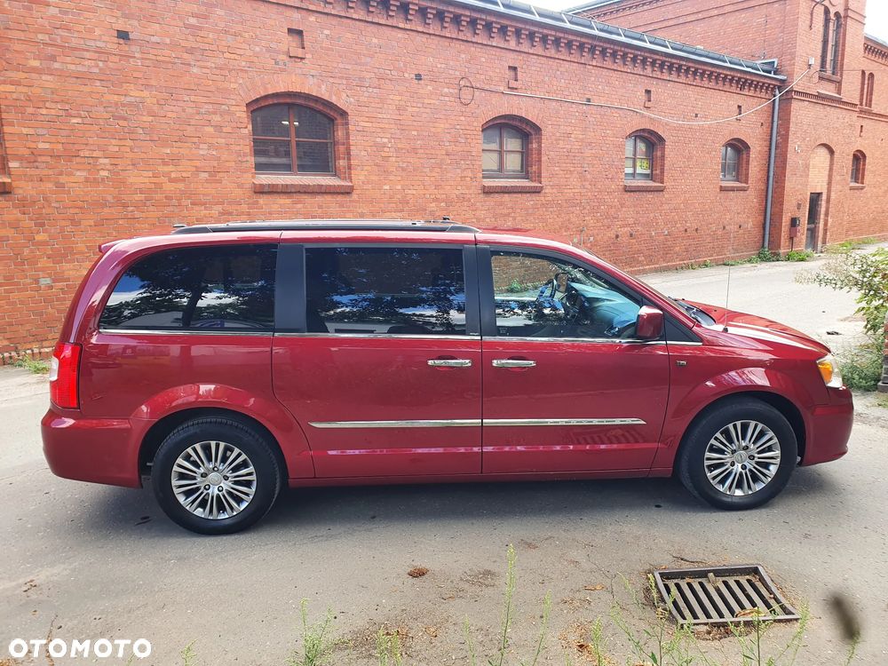 Chrysler Town & Country 3.6 Limited - 5
