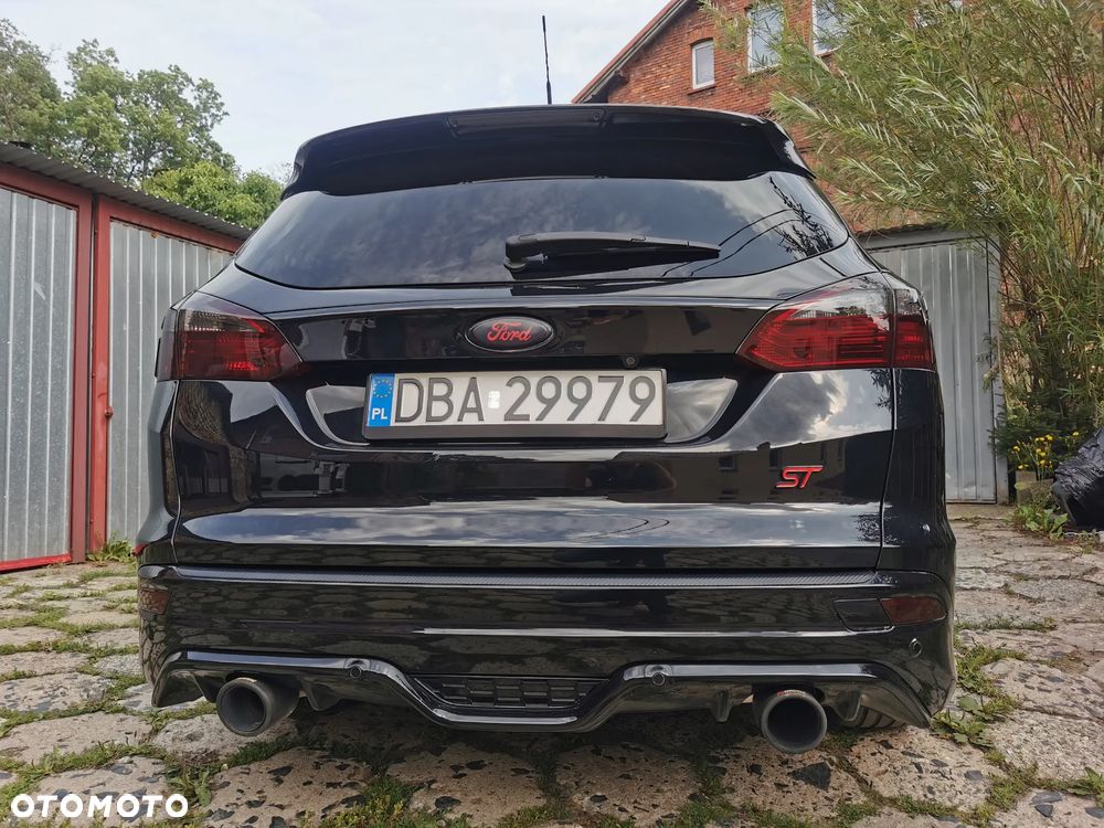 Ford Focus - 25