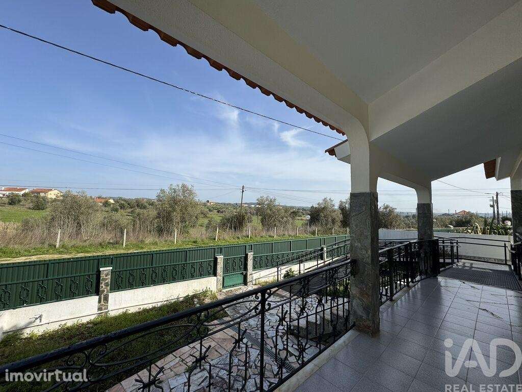 Casa / Villa T4 em Tomar e Santa Maria dos Olivais de 244 m2 - Grande imagem: 2/40