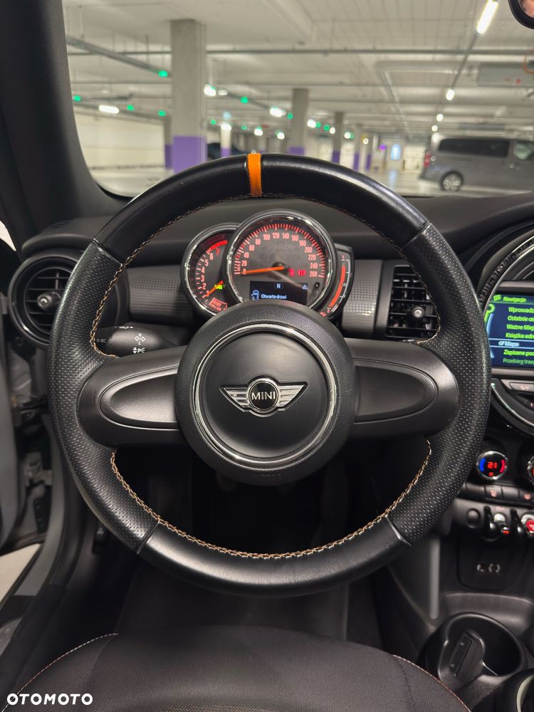 MINI Cooper Sidewalk - 9