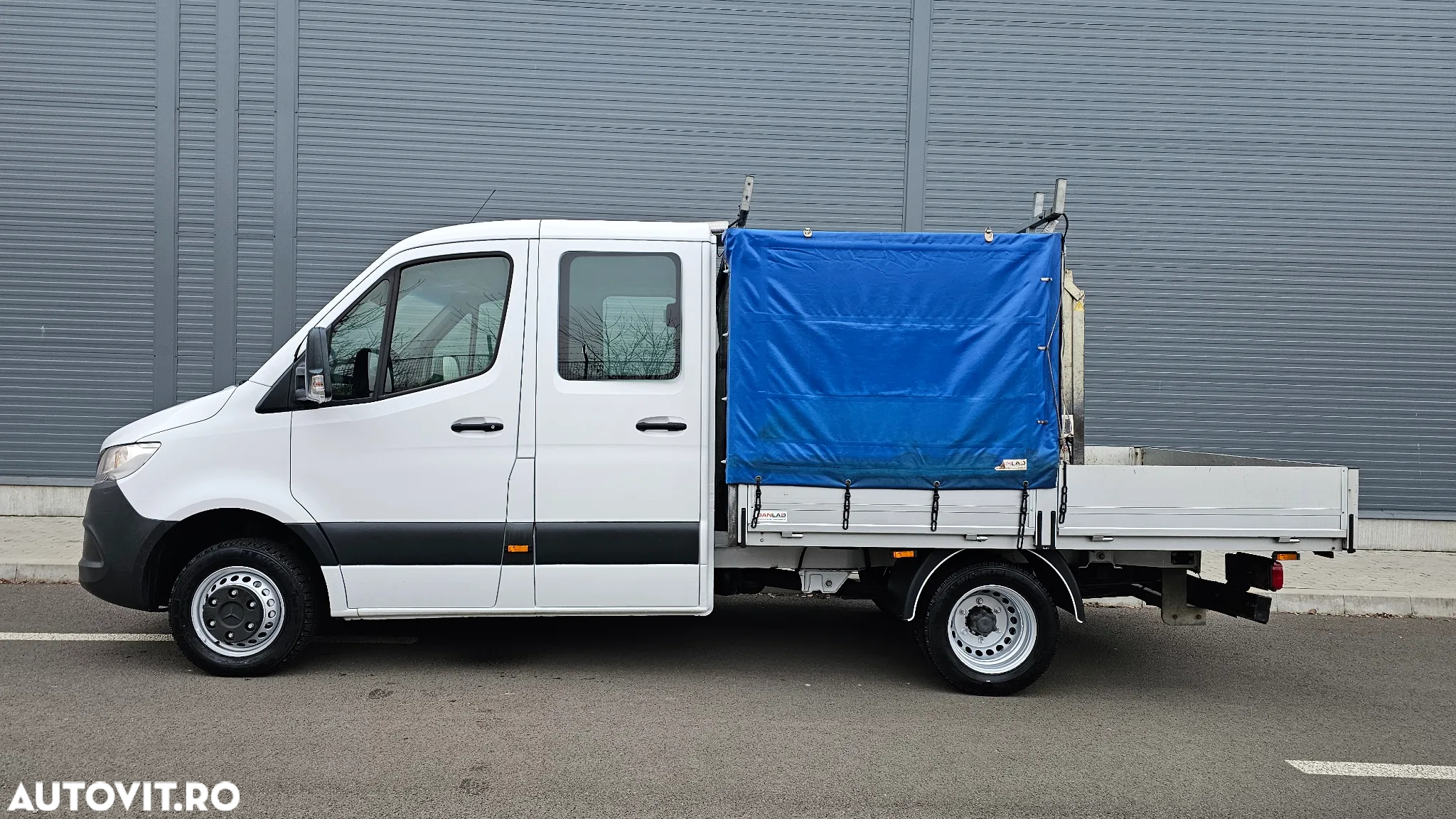 Mercedes-Benz Sprinter - 21