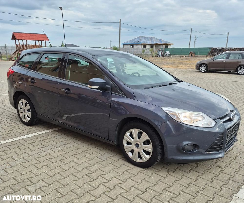Ford Focus 1.6 TDCi DPF Start-Stopp-System SYNC Edition - 3