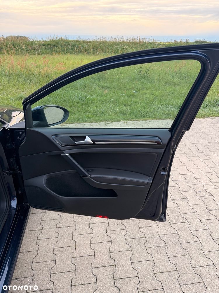 Volkswagen Golf 2.0 TDI DPF 4Motion Highline - 16