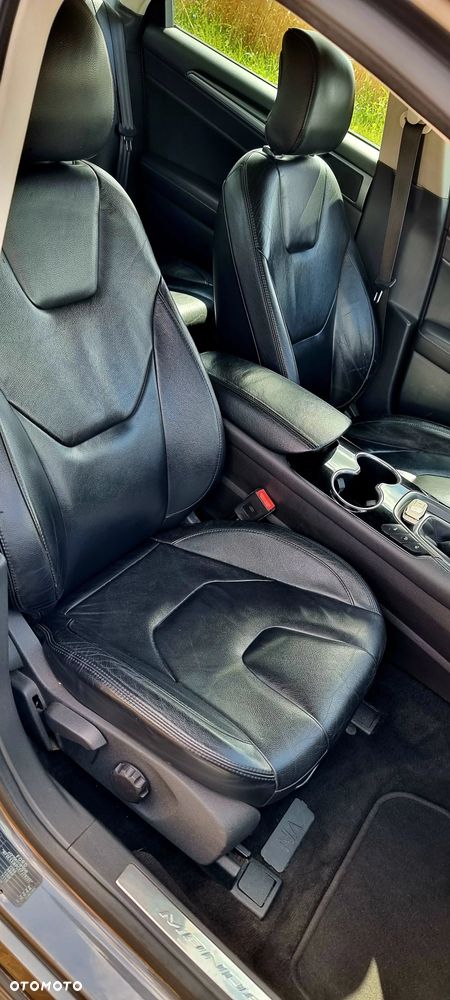 Ford Mondeo 2.0 TDCi Titanium - 14