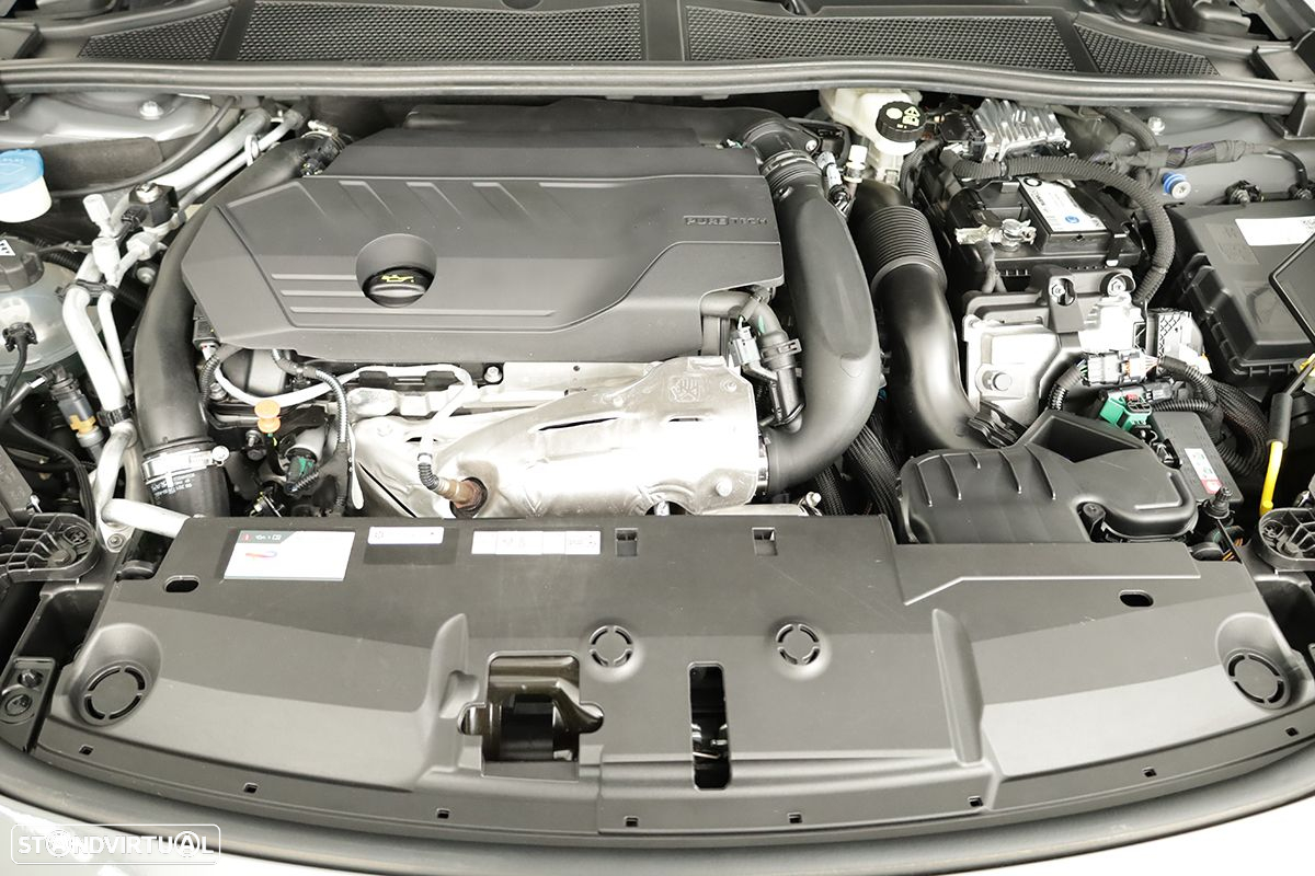 Peugeot 408 1.6 Hybrid Allure e-EAT8 - 26