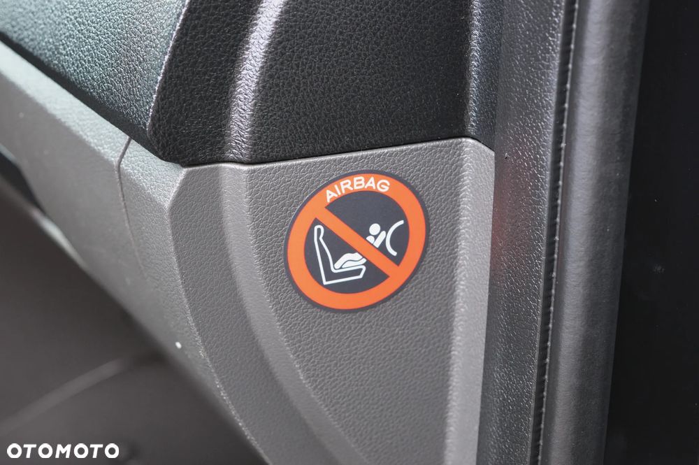 Ford Focus C-Max 1.6 TDCi Ambiente - 25