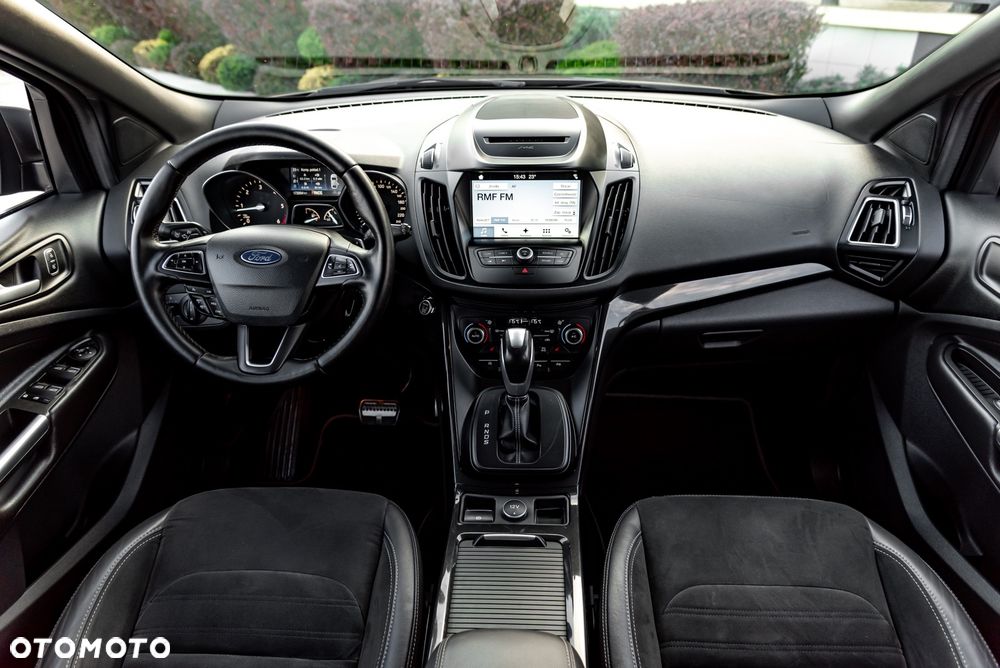 Ford Kuga 2.0 TDCi 4x4 ST-Line - 27
