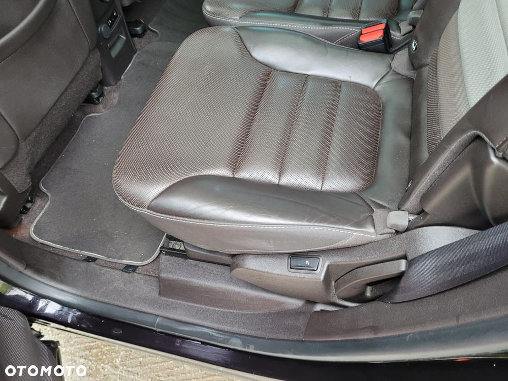 Renault Espace 1.6 dCi Energy Initiale Paris EDC 7os - 15