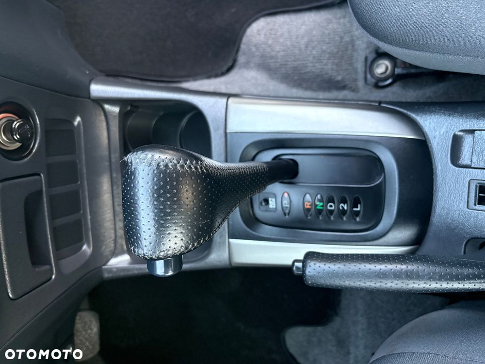 Toyota RAV4 2.0 VVT-i Sol - 30