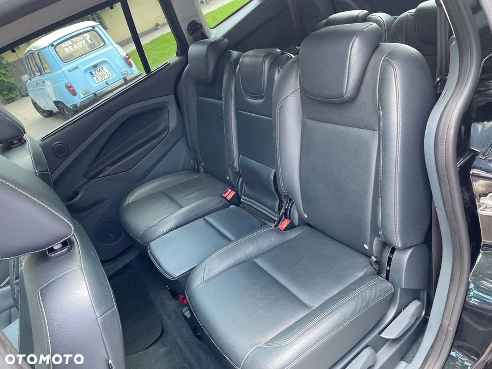 Ford Grand C-MAX - 22