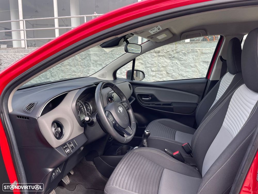Toyota Yaris 1.0 VVT-i Comfort+P.Style - 14