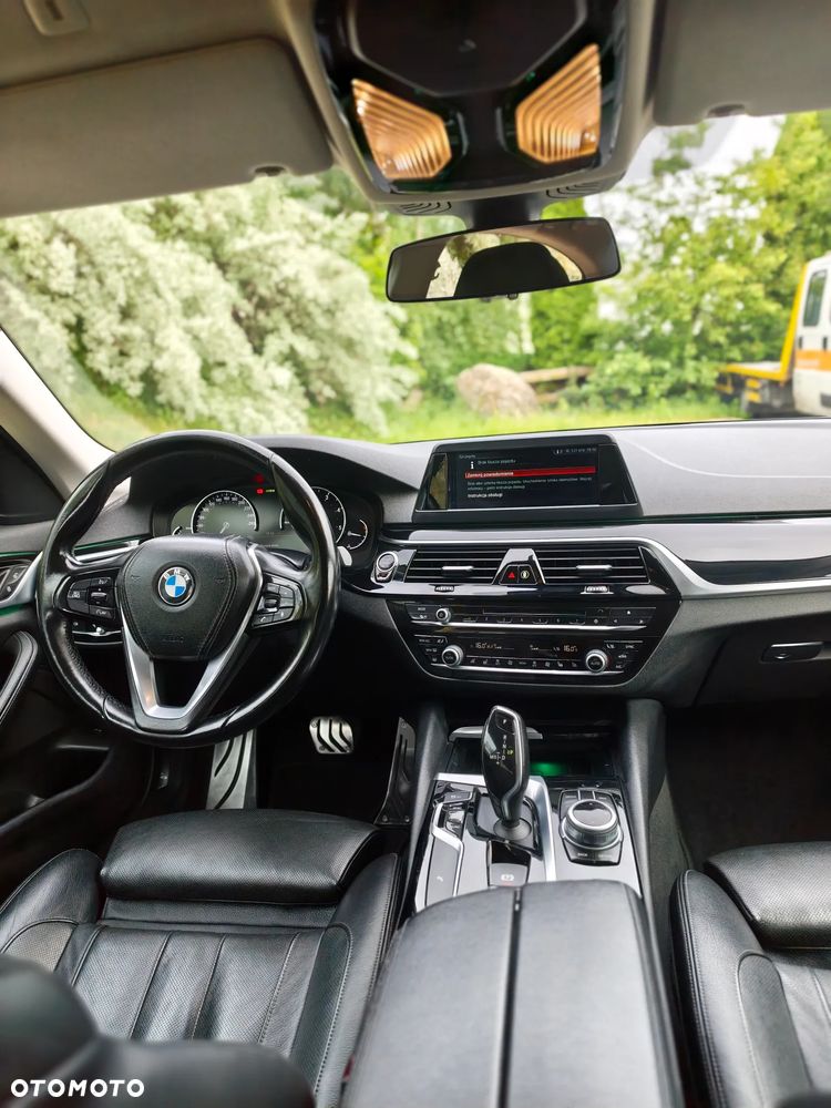 BMW Seria 5 520d Efficient Dynamics Edition Sport Line - 17