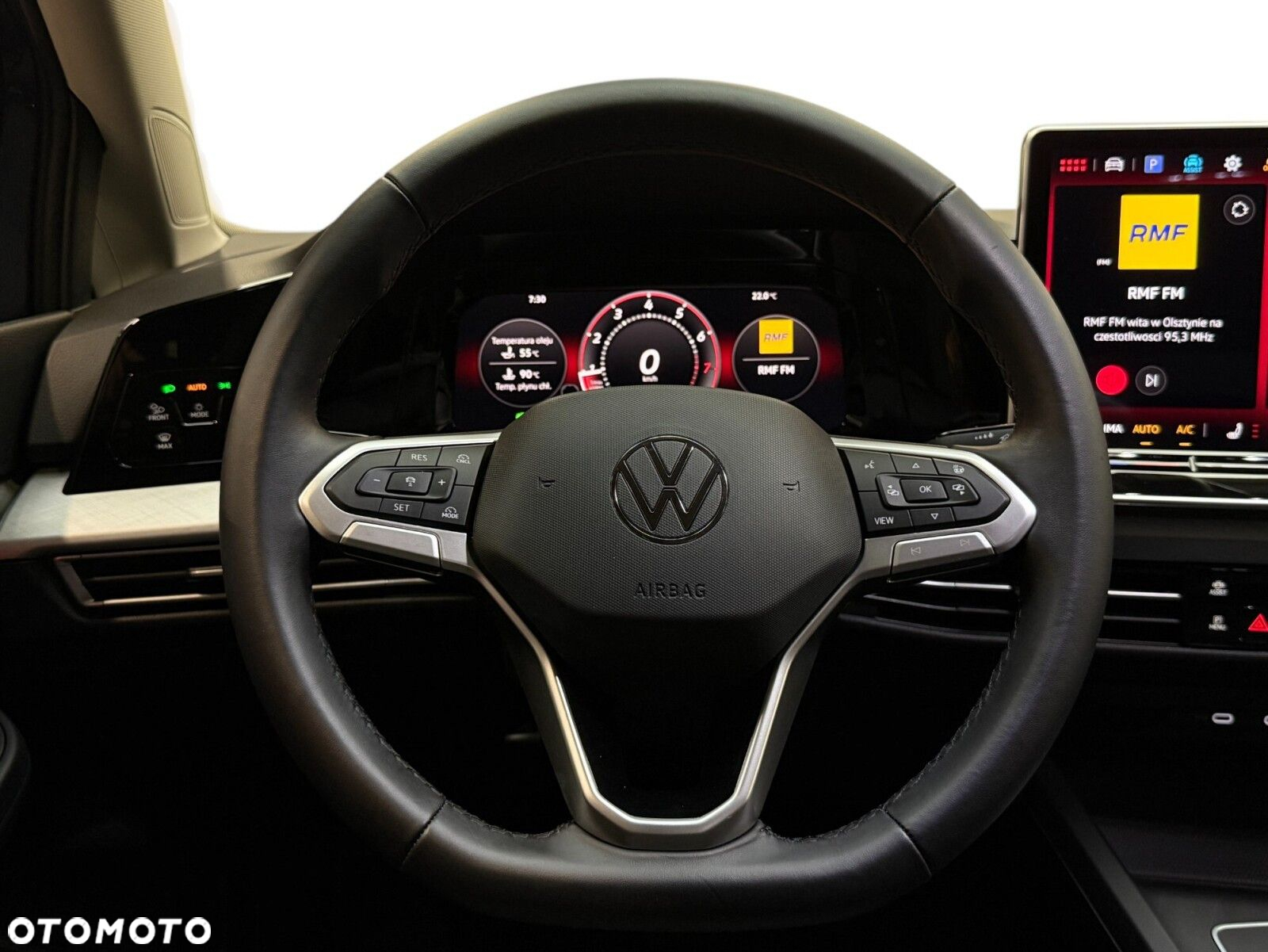 Volkswagen Golf - 25