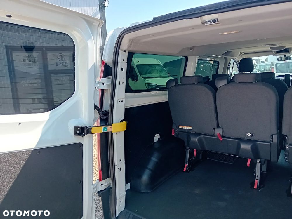 Ford Transit Custom - 11