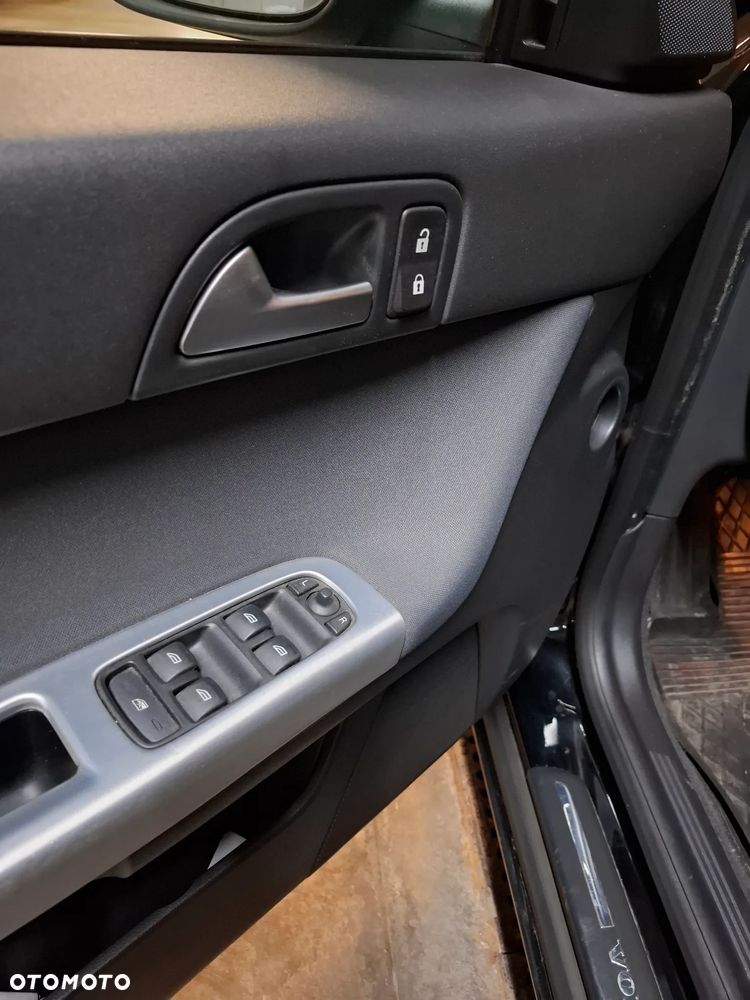 Volvo V50 D2 Kinetic - 3