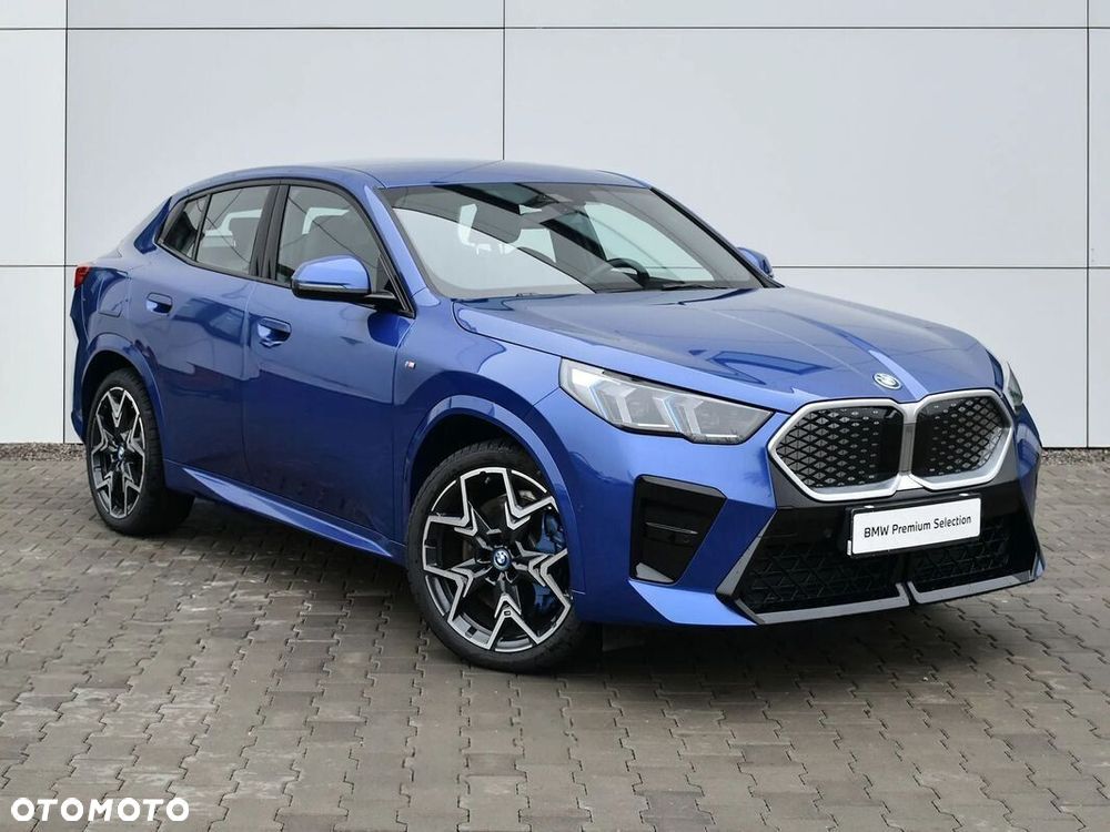 BMW iX2 eDrive20 66.5kWh M Sport Edition - 8