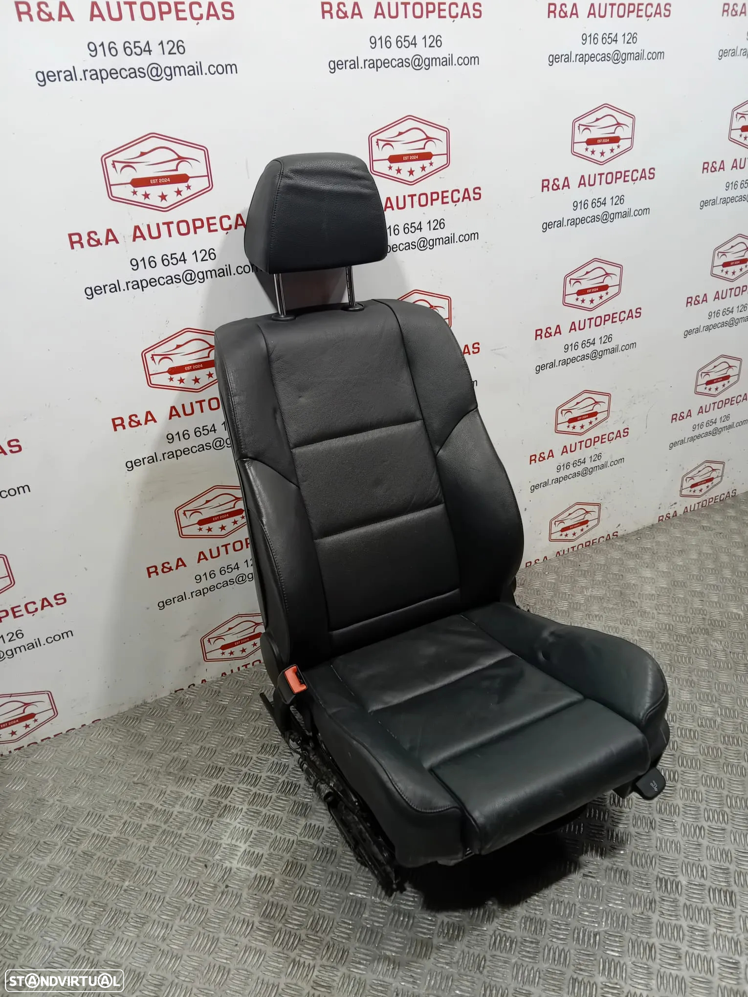 Conjunto de Bancos BMW Serie 5 E61 Pack M em Pele Original - 11