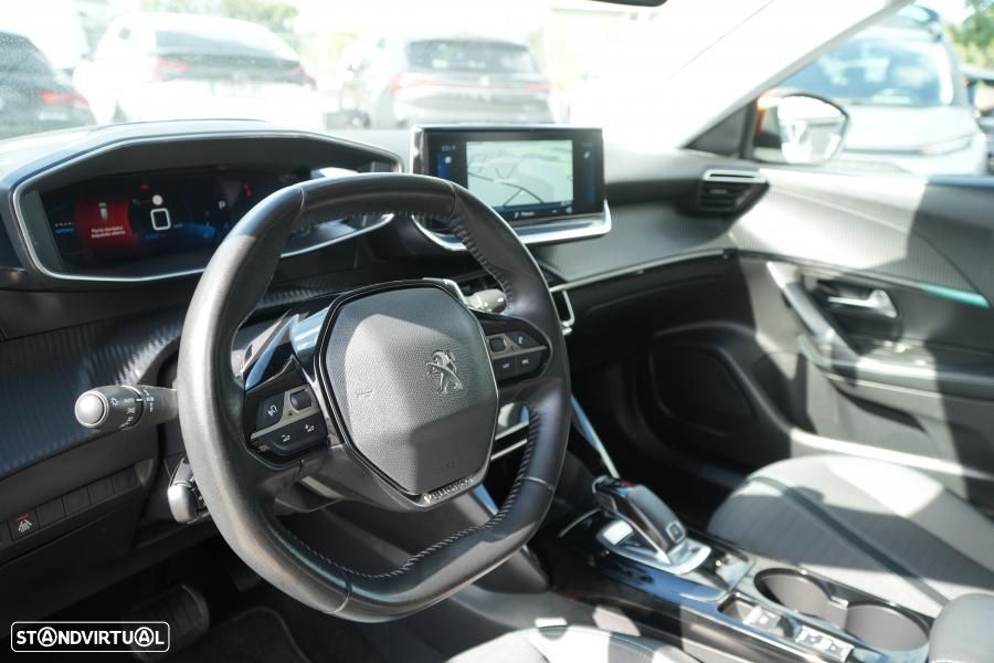 Peugeot 2008 PureTech 130 EAT8 Allure - 9