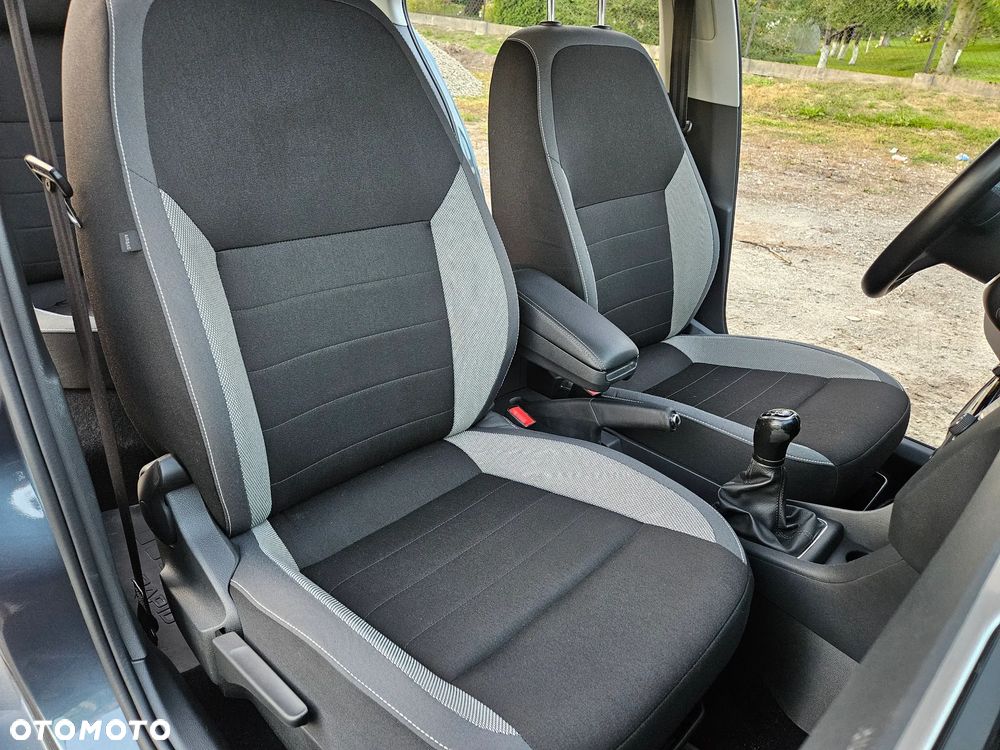 Skoda RAPID 1.0 TSI Ambition - 19