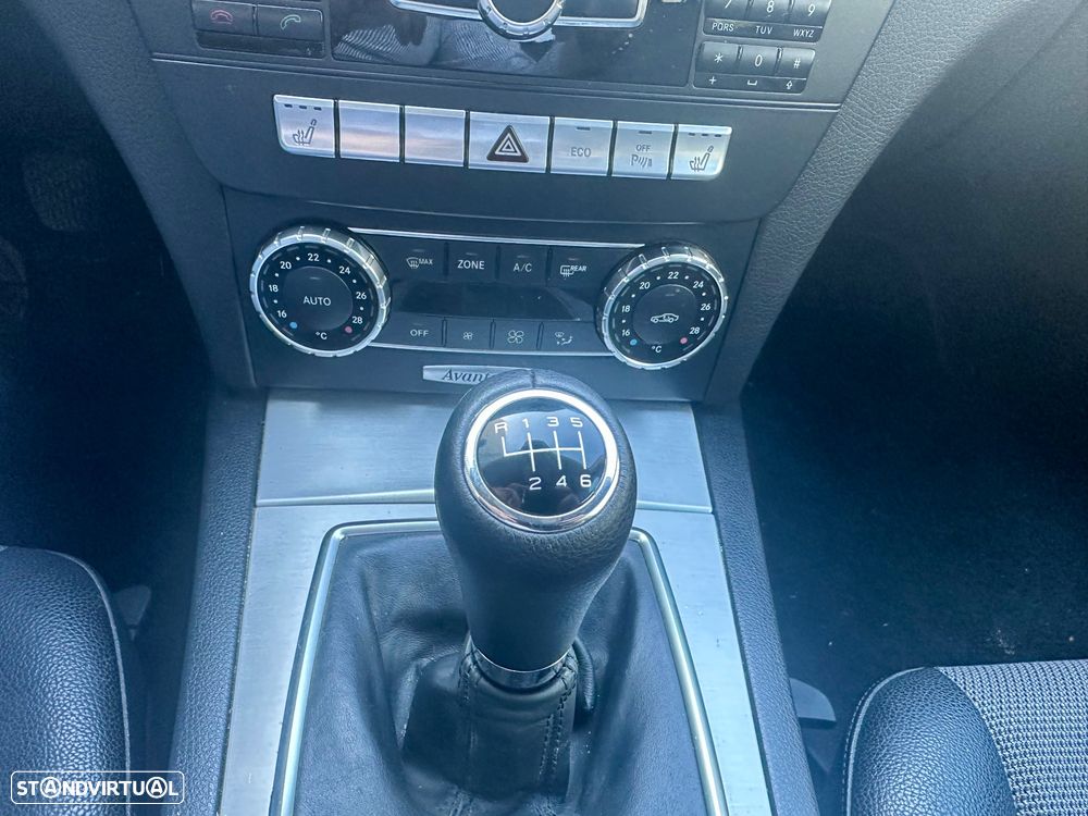 Mercedes-Benz C 220 Station CDI DPF BlueEFFICIENCY Avantgarde Edition - 15