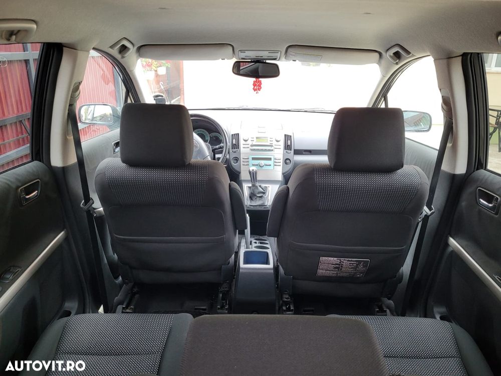 Toyota Corolla Verso 2.2 D-4D Luna - 8