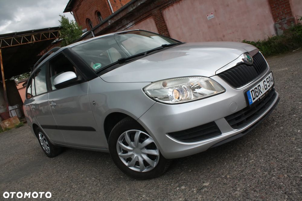 Skoda Fabia 1.4 16V Scout - 9