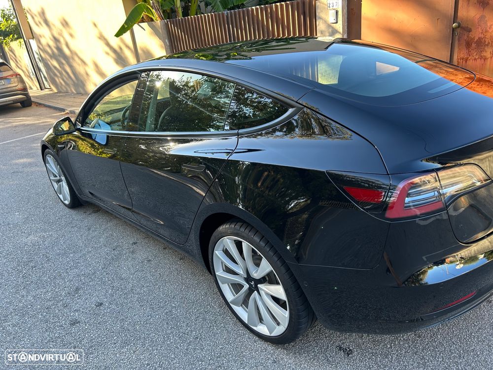 Tesla Model 3 2022 photo 4