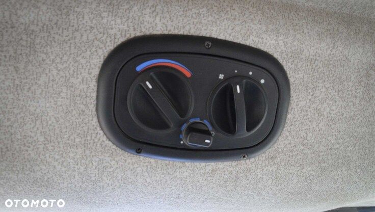 New Holland T4020 - 12